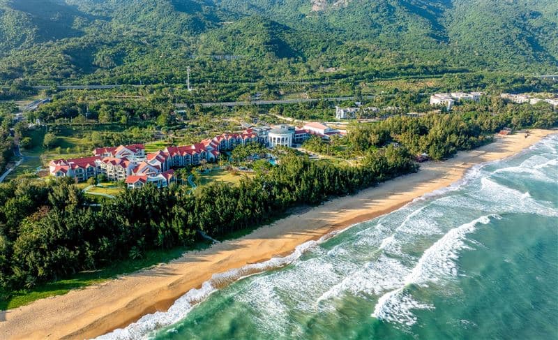 海南香水湾假日酒店高级邻海大床房2天1晚套餐