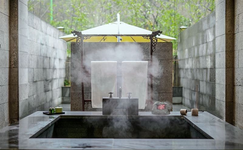 南山竹海安雲·悦南山温泉度假酒店雅致标间2天1晚套餐