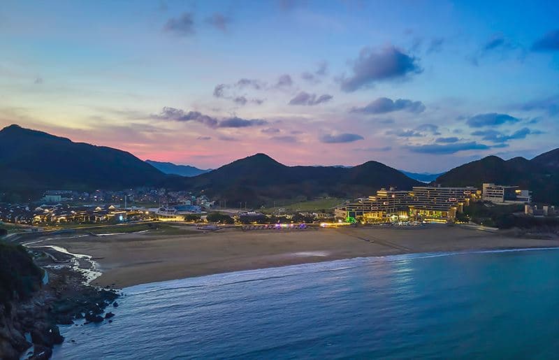 宁波象山海景皇冠假日酒店豪华房-双床-舰景3天2晚套餐(连住)